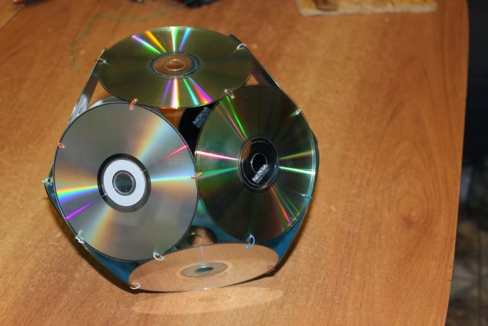 Поделки из дисков (9)
