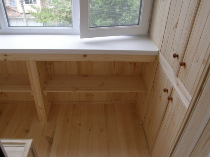 Достоинства деревянной вагонки для балкона