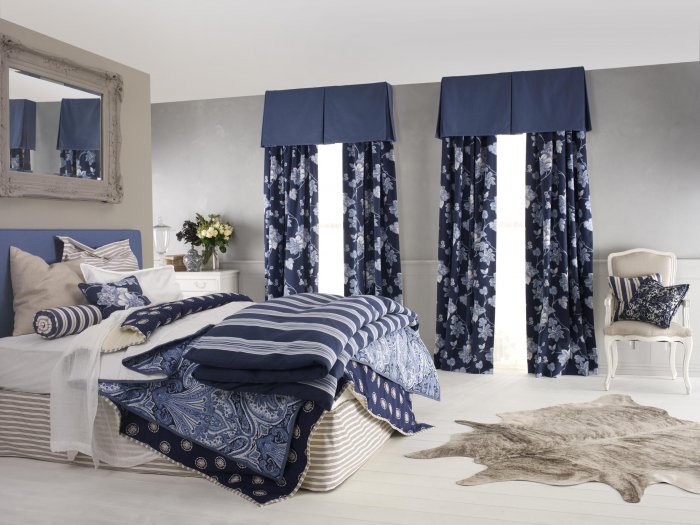 blue-curtains-2-5