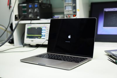 macbook small