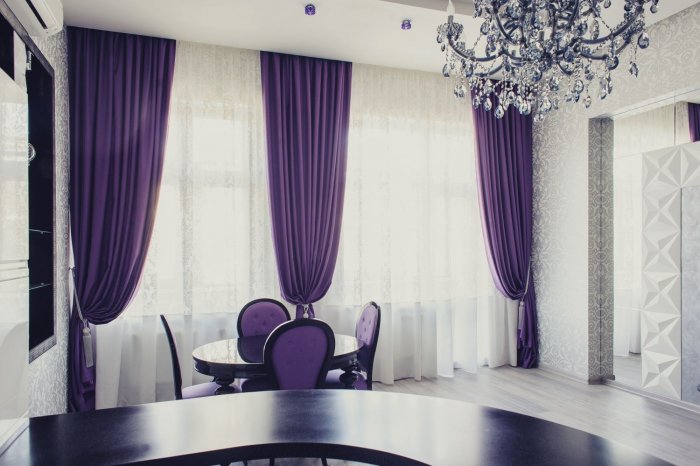 Фиолетовые шторы – 70 фото вариантов сочетания фиолетового цвета в интерьере