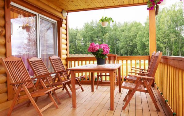 Обустройство деревянной террасы в частном доме