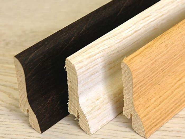 Шпонированный или деревянный плинтус